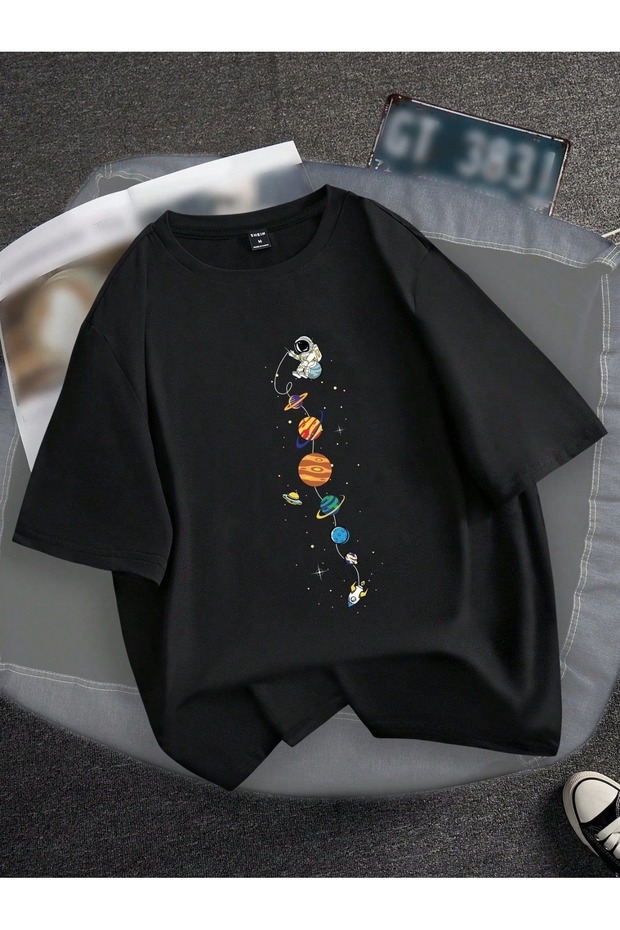 Oversize Minimalist Graphic Printed Short Sleeve T-Shirt