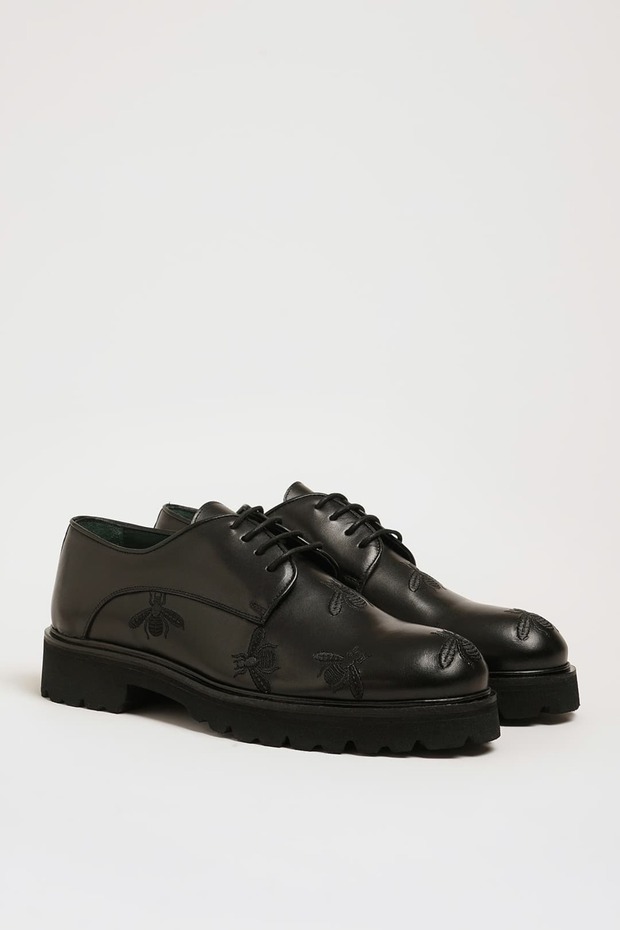 Bee Model Genuine Natural Leather Embroidered Eva Sole Casual Shoes
