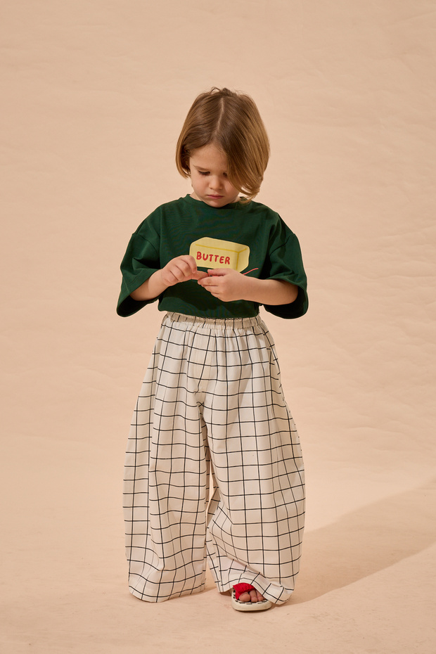 بنطلون مربعات مطرز بالنحلة من Arı، لون إكرو