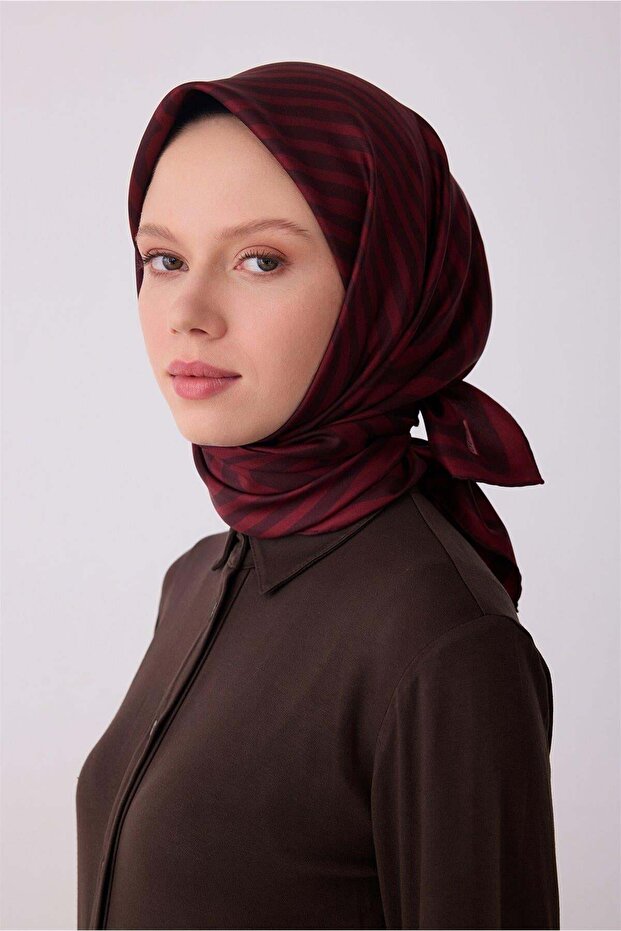 وشاح تيفيل الحريري 4325D E26YA4325D01-51