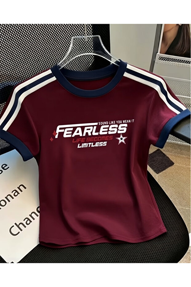 بلوزة قصيرة مطبوعة من Fearless