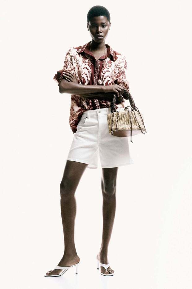 Oversized printed shirt