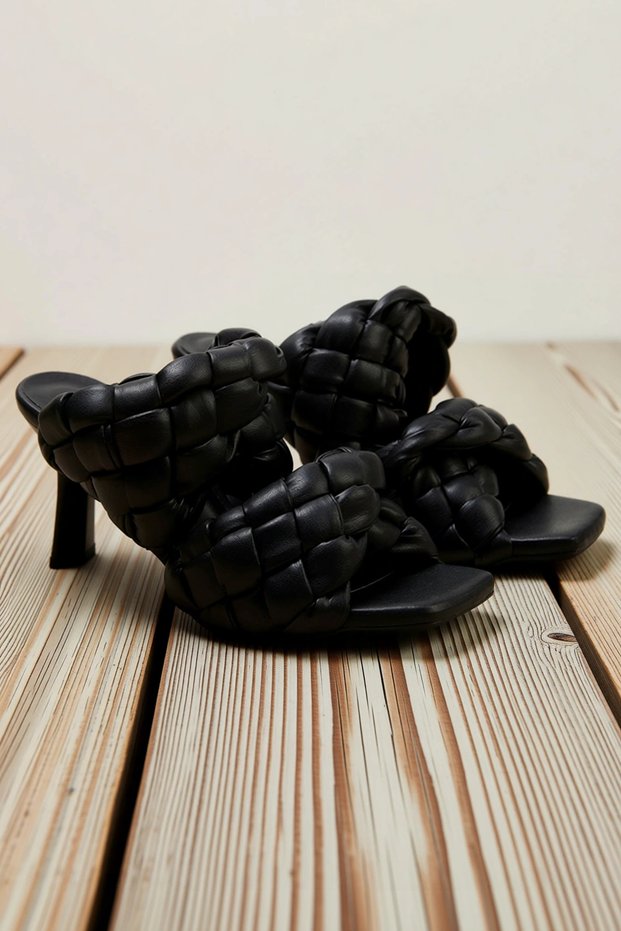 Women's Knitted Detailed Wedge Heeled Sandals Comfortable Daily Casual Cutout Medium Heel Modern Stylish Elegant