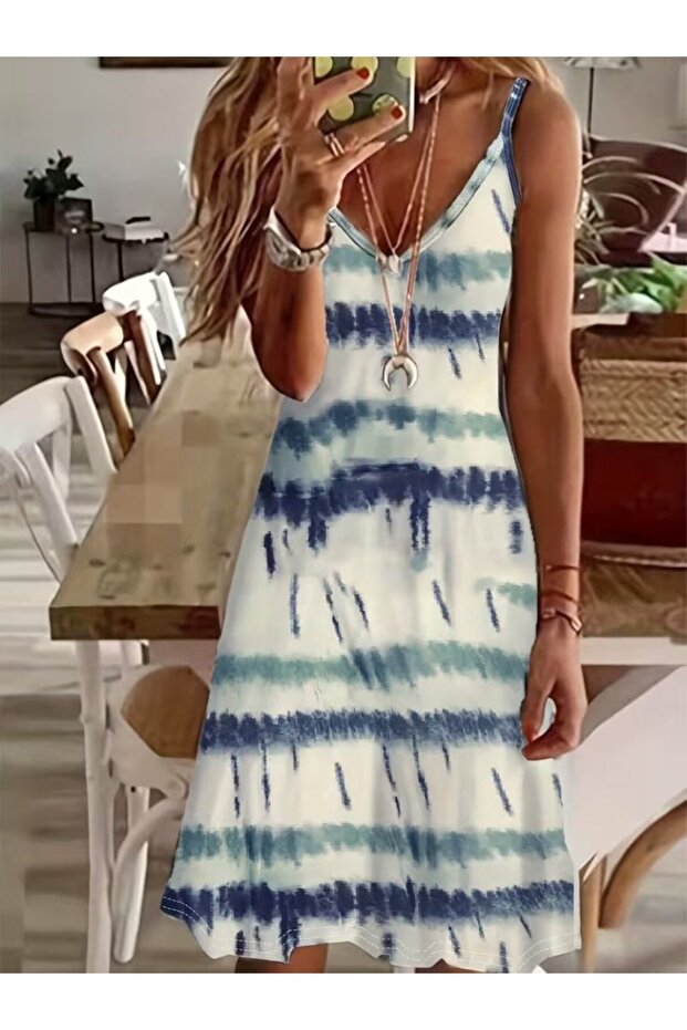 فستان نسائي من قماش السوبر جيرسيه بتصميم مزين برباط وياقة على شكل حرف V