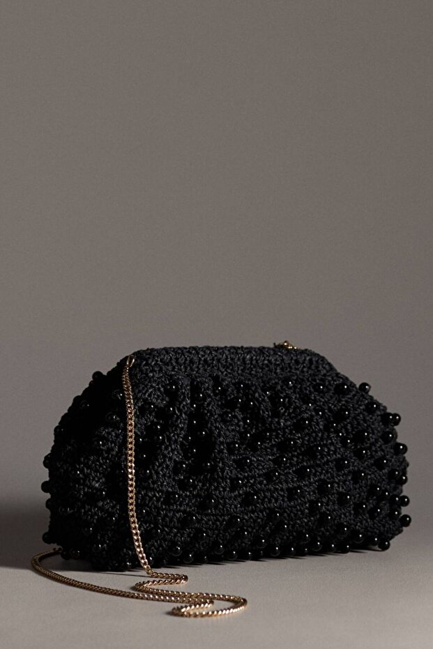 Hand Knitted Women's Bag – Casual and Stylish Design