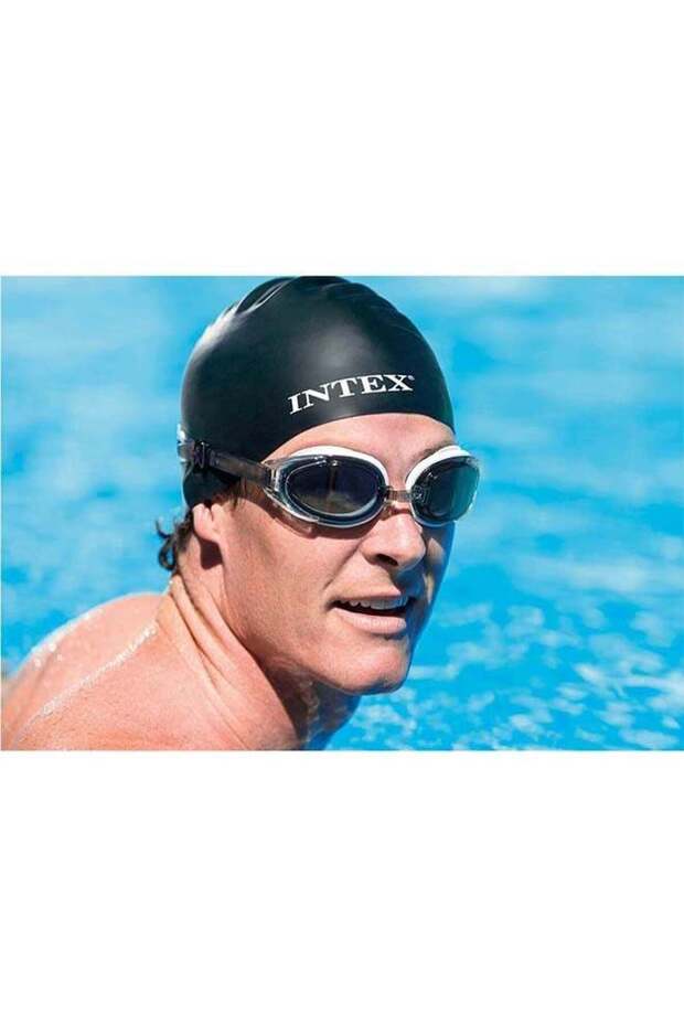 Logo Detail Swim Cap