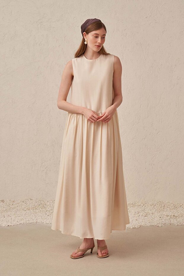 Ecru-Ruched Detailed Lined Sleeveless Dress