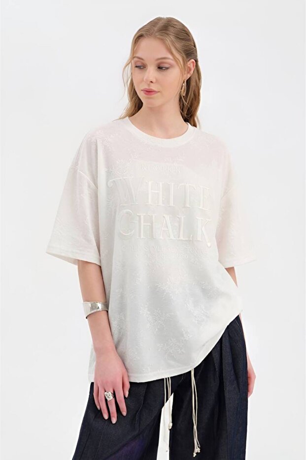 Women's Oversize Design T-Shirt with Embroidery and Beading Detail on the Front