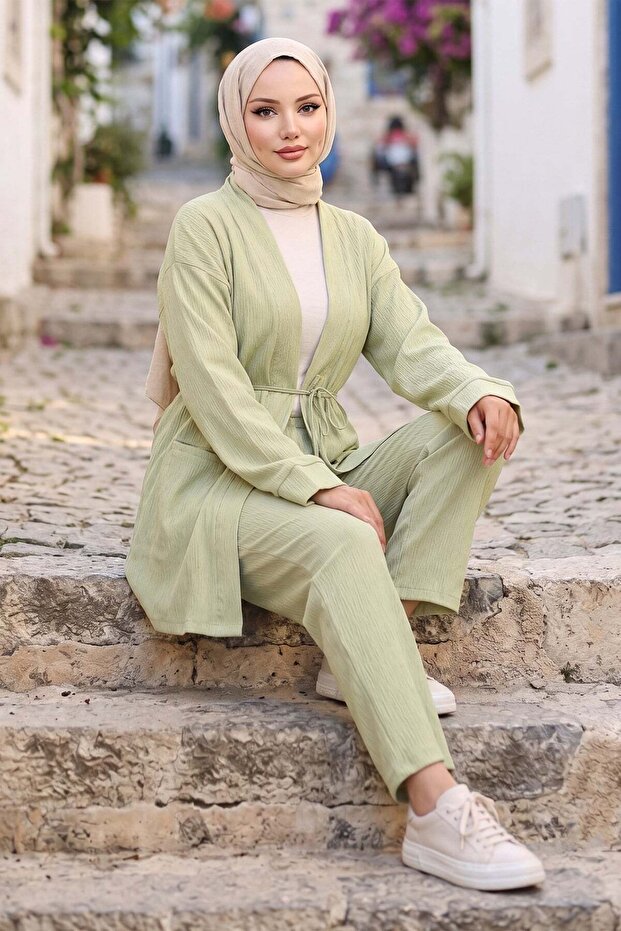 طقم كيمونو مزدوج مع جيوب وربطة عنق بالنعناع HM2941