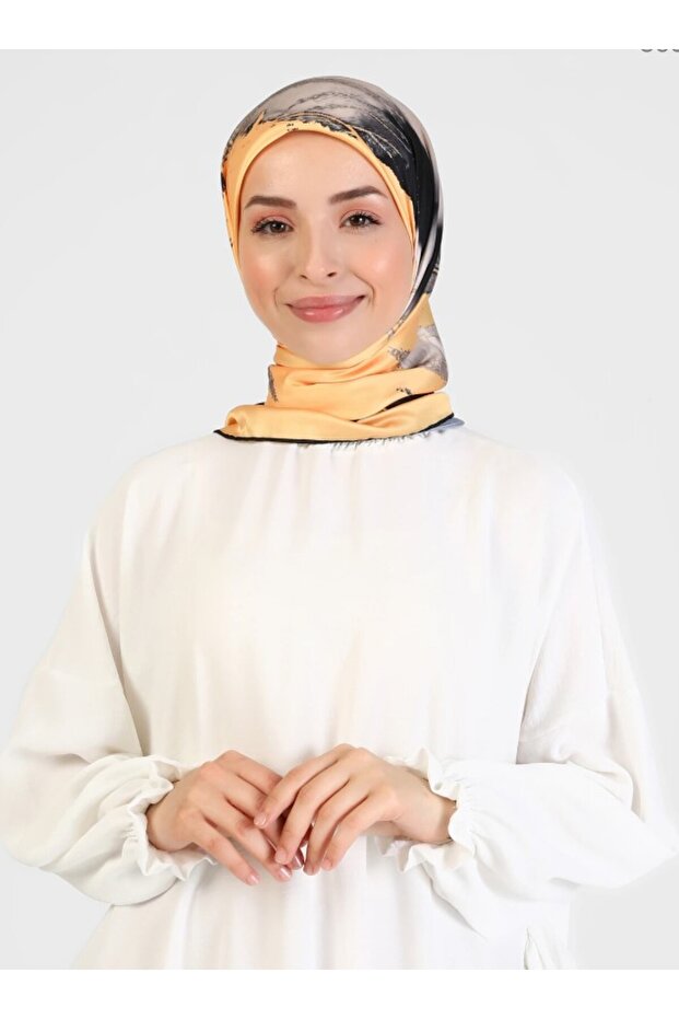 وشاح منقوش بحلقات - أسود