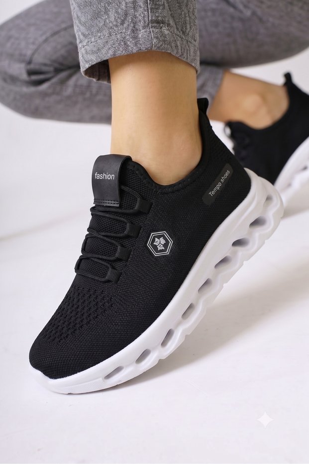 Women's Non-Yellowing Sole Knitwear Knitted Anatomical Insole Sneaker Shoes-Black White
