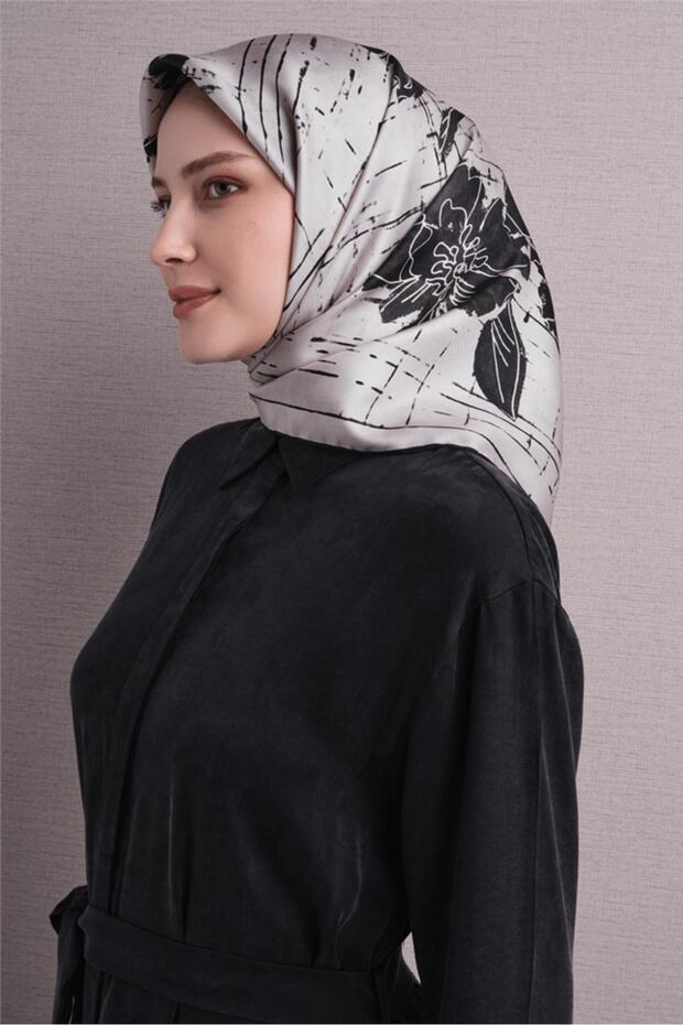 Twi̇ll Silk Scarf 2027 Winter Season 9617D02-82
