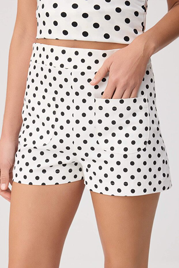 Siyah-Beyaz Gabardin Puantiyeli Mini Şort & Bermuda TWOSS26SR00253 - 3