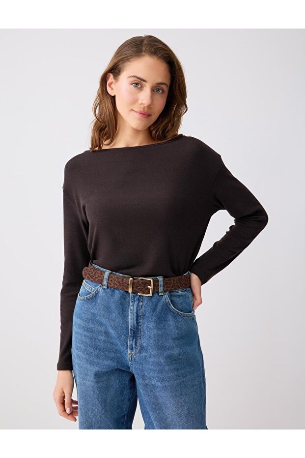 Brown Boat Neck Long Sleeve Soft Textured Knitted Blouse
