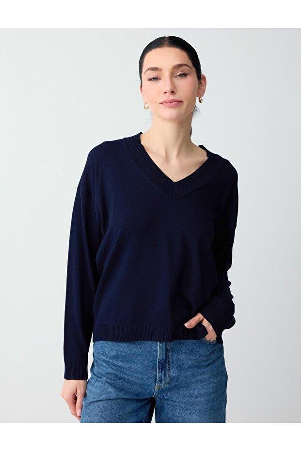 Navy Blue Relaxed Fit V-Neck Long Sleeve Knitwear Blouse