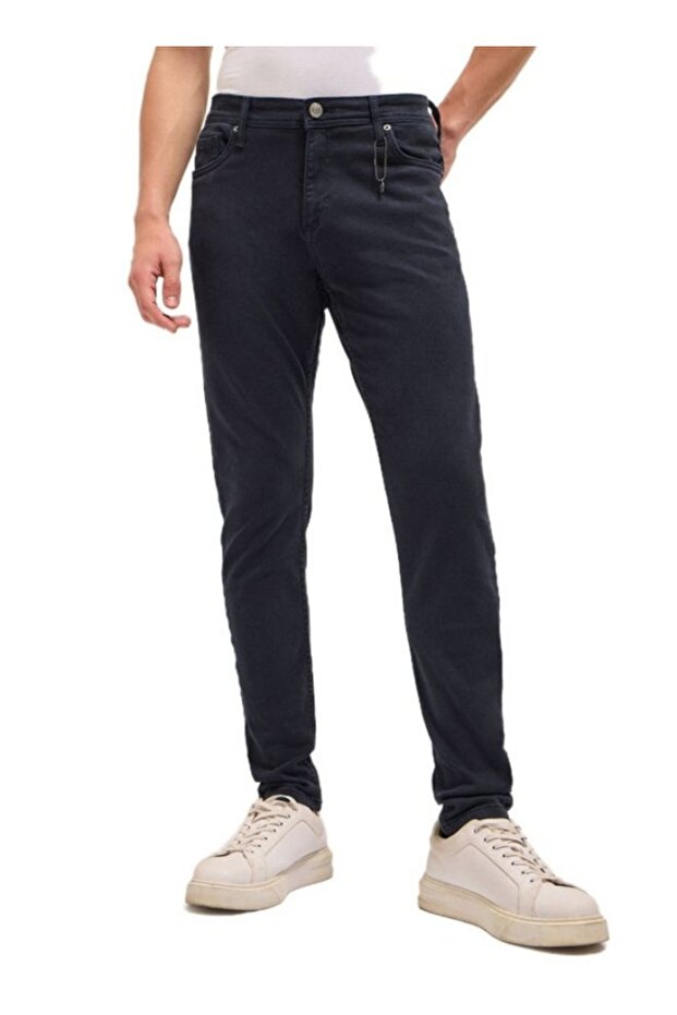 Men’s Denim Jeans – Classic Everyday Style with Durable Construction