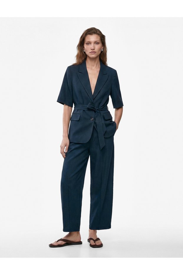 Regular Fit Pocket Detailed Barrel Fit High Waist Trousers