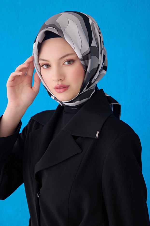 100% Twill Silk Scarf 4108D 90