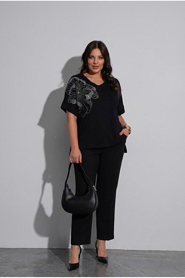 Women's Plus Size Short Sleeve V-Neck Stone Printed Viscose Blouse 2041-26