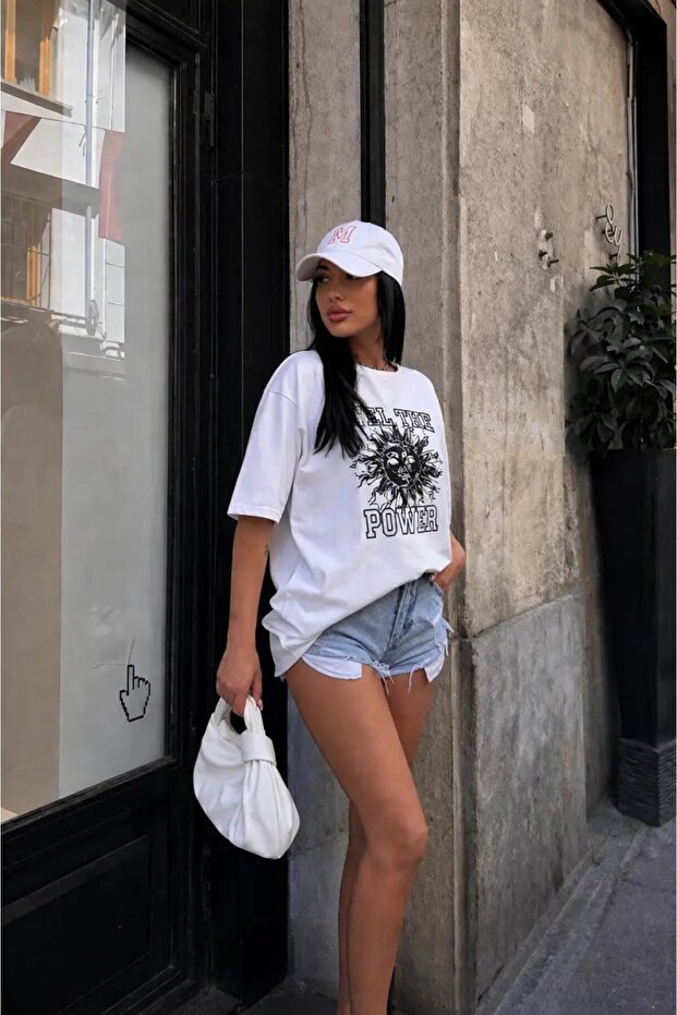 White Sun Print Oversize Combed Cotton T-Shirt – Trendy Design with the Text “The Power”