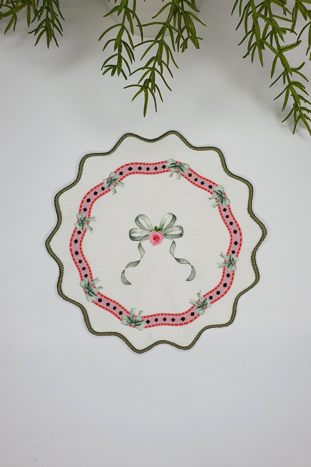 Elegant Green Bow and Pink Rose Pattern Embroidery Edge Cocktail Napkin 1 Piece