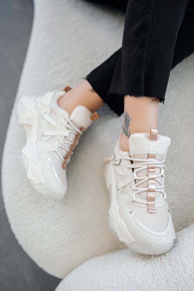 Trow women's lace-up chunky sole sneakers - white