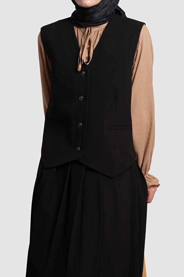 V-Neck Buttoned Vest Black - 7
