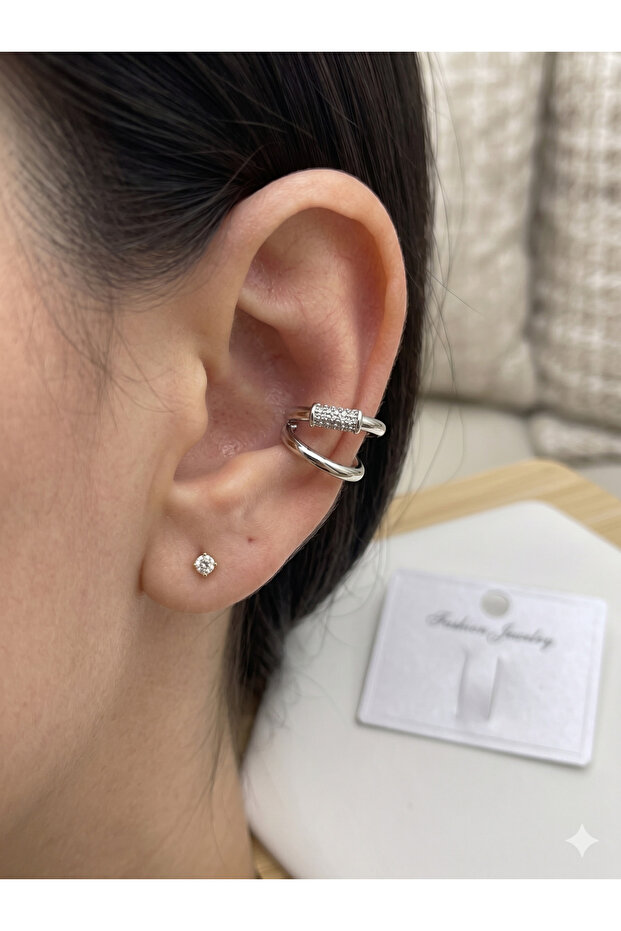 Stoned Spiral Silver Vip Cartilage Earring