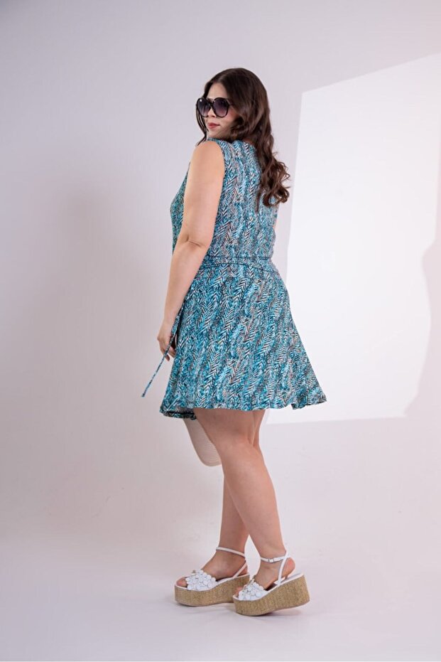 Women's Plus Size Patterned Set - 8