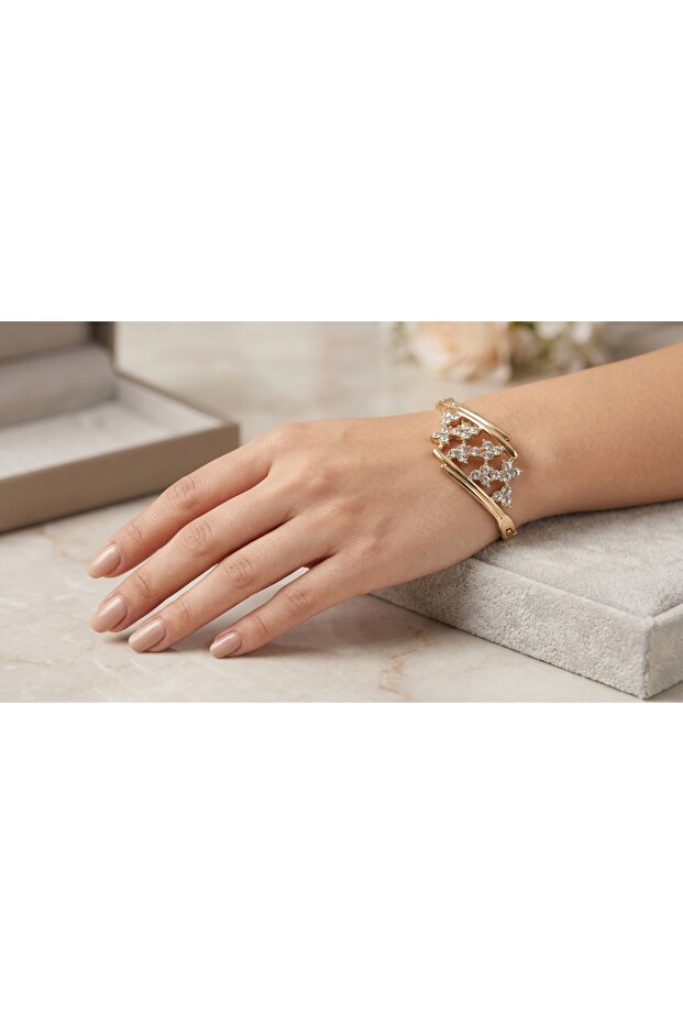 Radiant Luxe Crystal Bracelet – Timeless Elegance for Every Occasion