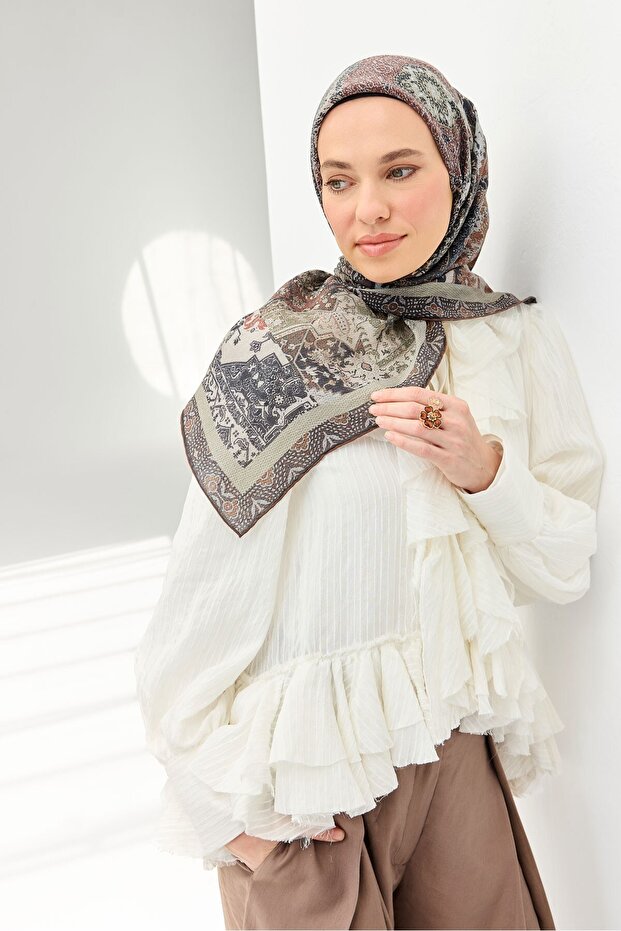 وشاح مونار حديث مقاس 90x90