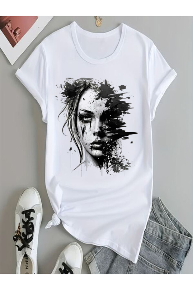 Artistic Black and White Women's Printed T-Shirt
