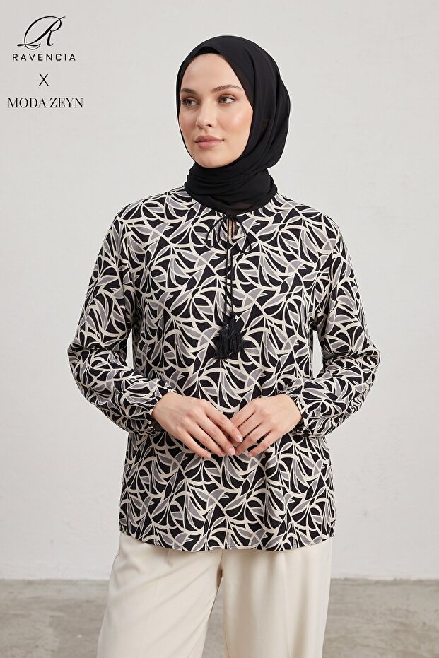 Women's Geometric Patterned Crew Neck Lace-Up Woven Viscose Blouse