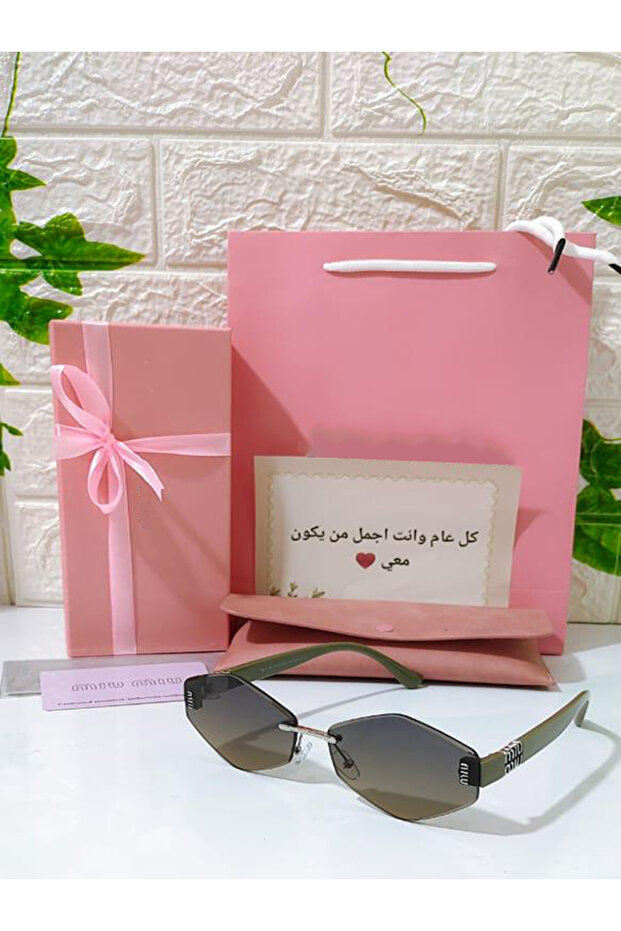 نظارة Sunglasses شمسية ماستر مع ملحقاتها