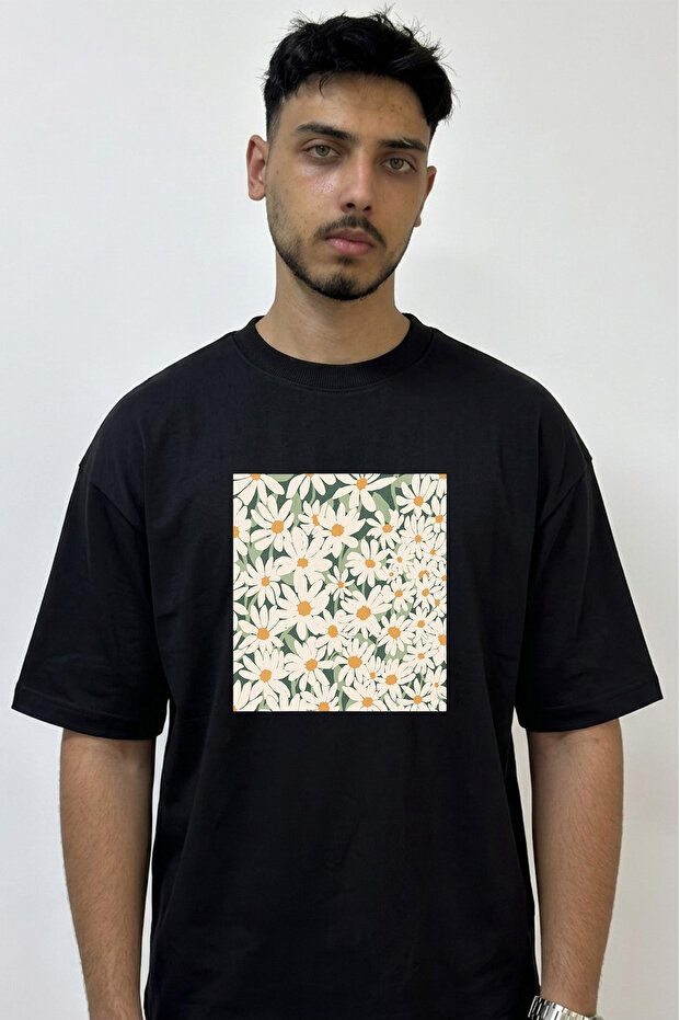 Daisy Pattern Design Printed Oversize Black T-Shirt