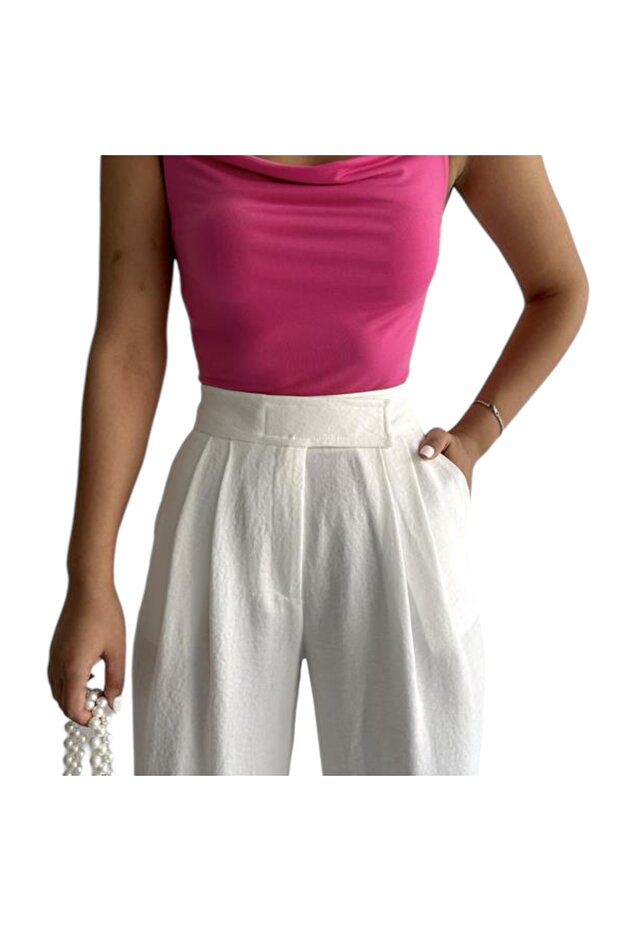 Women's Spaghetti Strap Crop Top – Sleek & Stylish