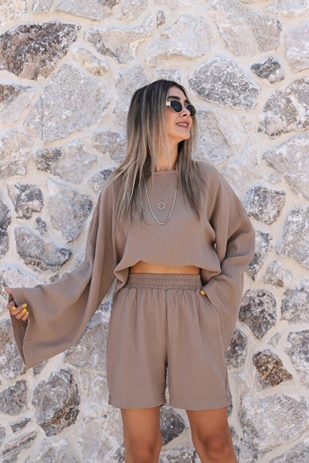 Camel Standard Size Loose Fit Bat Sleeve Blouse