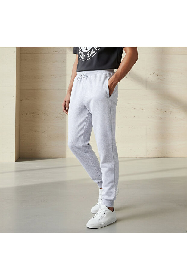Men Regular Fit Joggers with Drawstring Closure