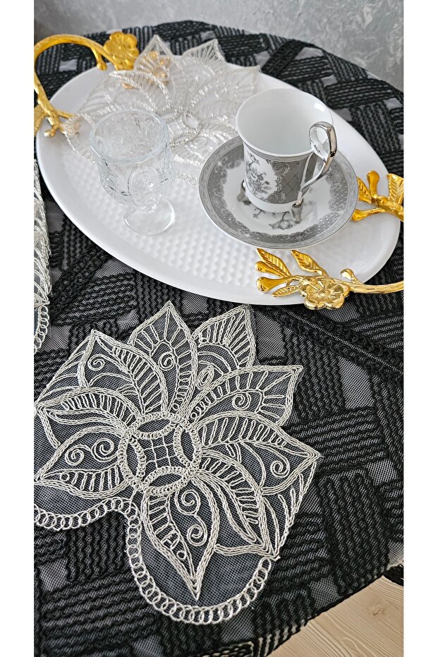 Set of 6 Coffee Side Stylish Presentation Napkins with Tulle Guipure