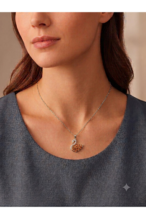 Steel Stone Swan Crispy Necklace Silver