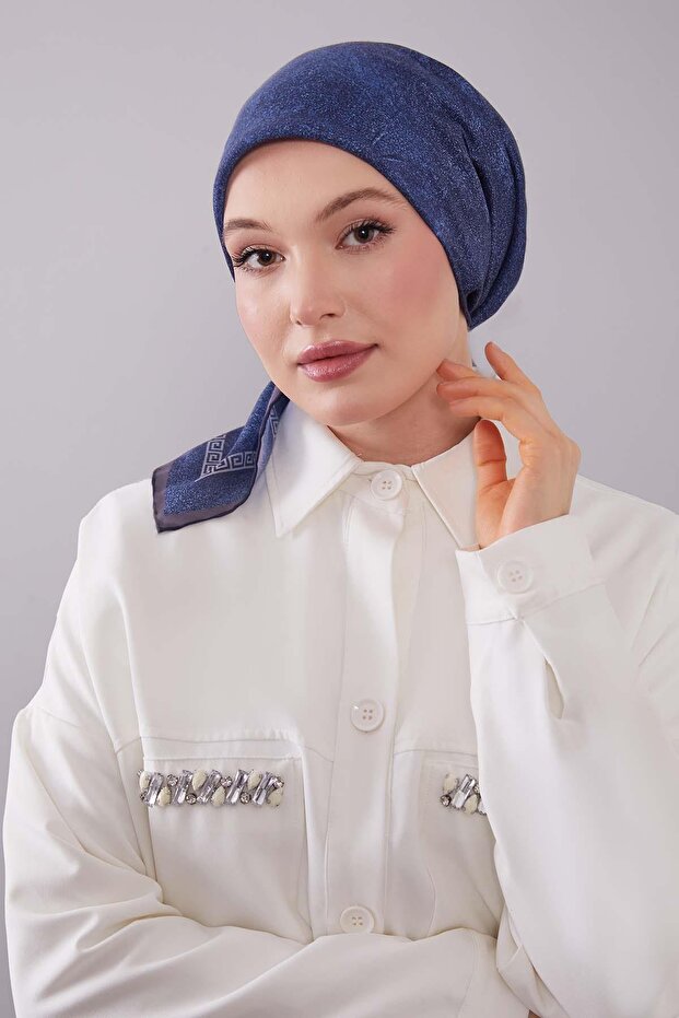 وشاح من الحرير والقطن بتصميم حواف مدخنة