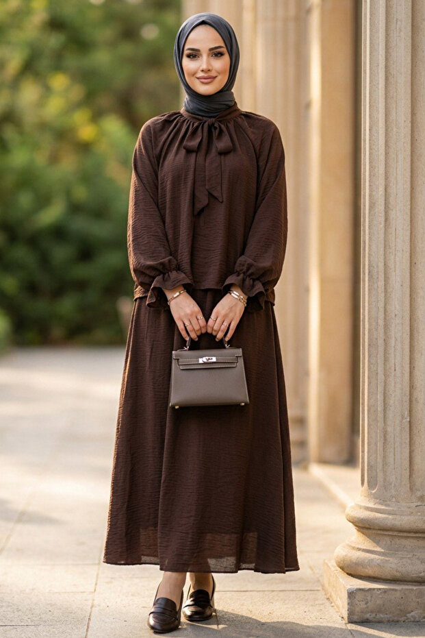 Scarf Collar Ruffle Detailed Dark Brown Hijab Set 53331Kkh