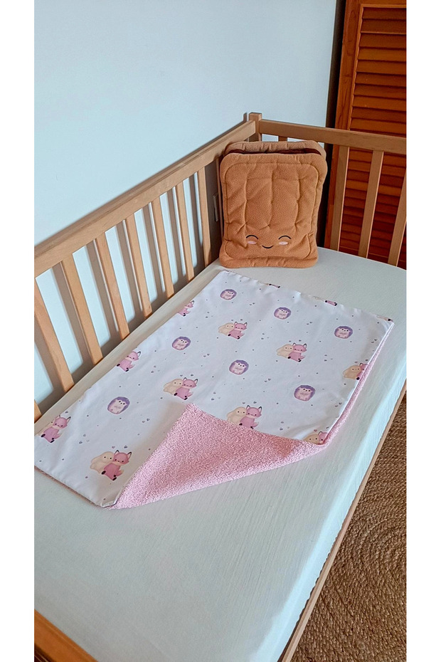 100% Cotton Liquid-Proof Baby Diaper Care Cover