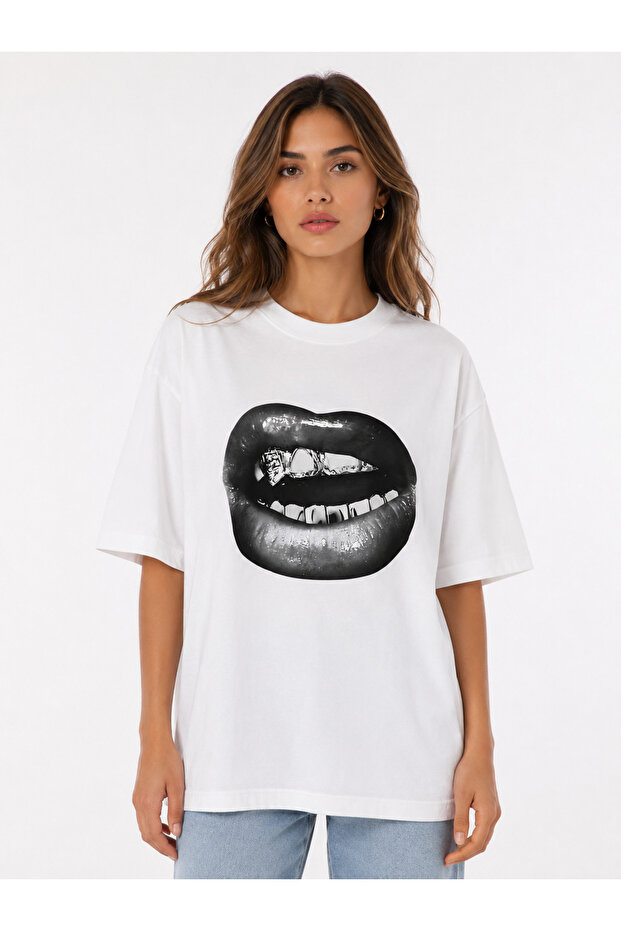 Unisex Women's Men's Lip and Mouth Charm Printed Oversize Thick Fabric Relaxed Cut T-Shirt