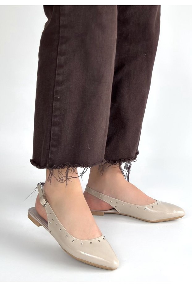 Lowwi Beige Patent Leather Ballerina Shoes