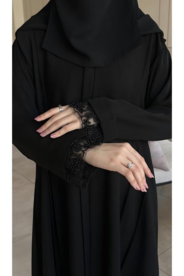عباية يارا