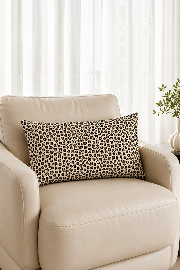 Leopard Patterned 2-Piece Throw Pillow Cover 35X55 cm