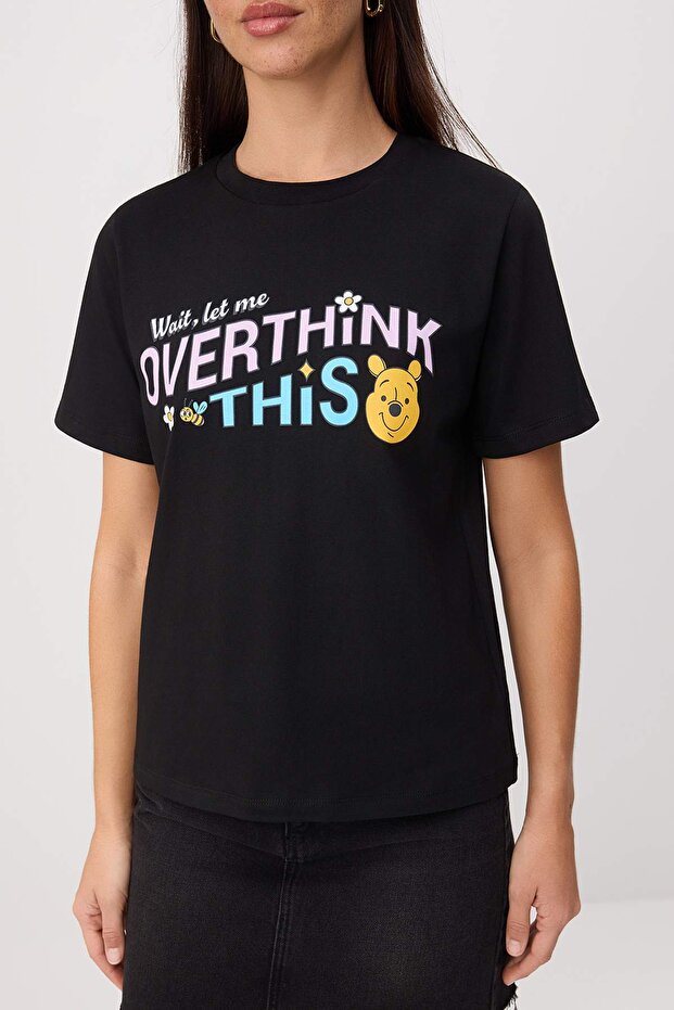 Siyah Winnie The Pooh Lisanslı Regular Kalıp Kısa Kollu Tok %100 Pamuk Örme T-Shirt TWOSS26TS00139 - 3