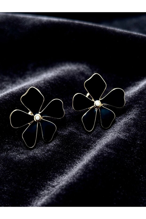 Black Flower Earrings
