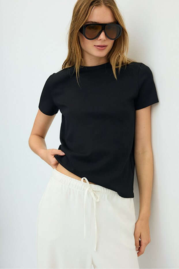 Basic regular fit soft-touch T-shirt - 1